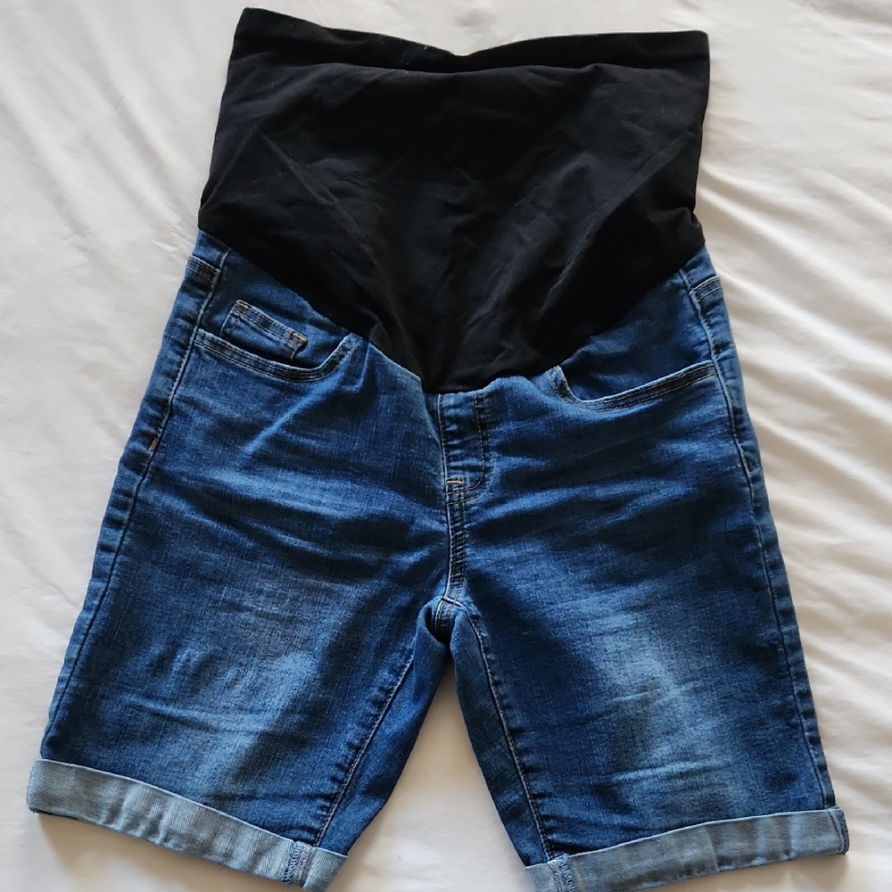 Size Small Maternity Denim Shorts
